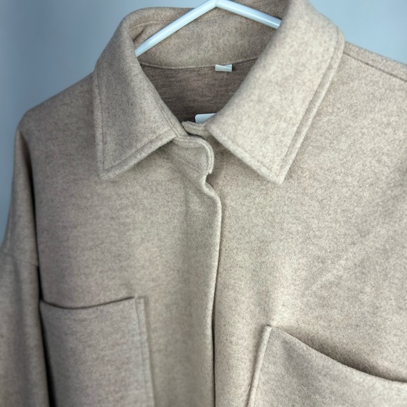 Shacket - Picture 3 of 4